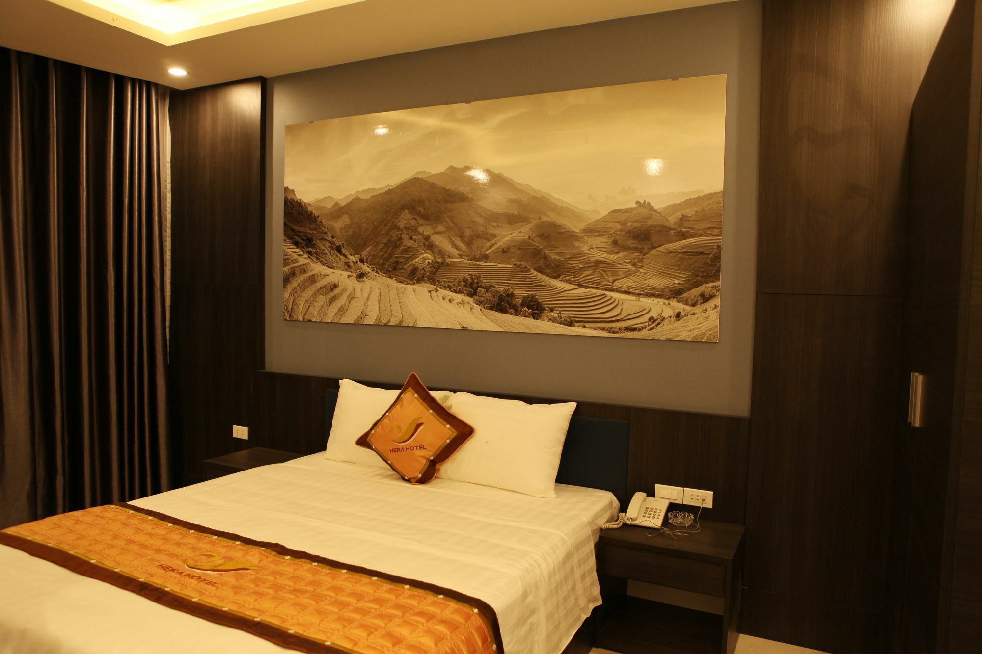 Hera Ha Long Hotel エクステリア 写真
